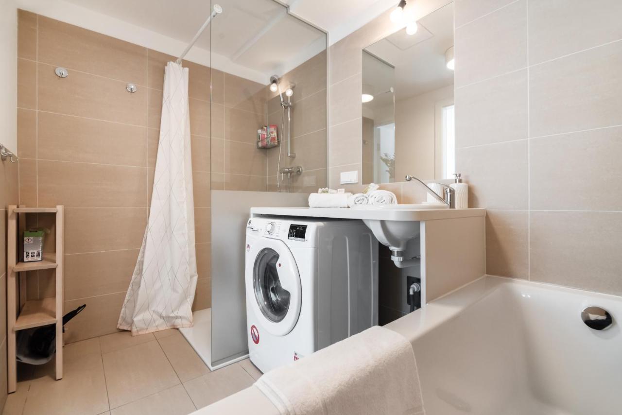 Immersed Into Vienna'S City Life And Yet A Retreat, Minimum 30 Nights Bagian luar foto