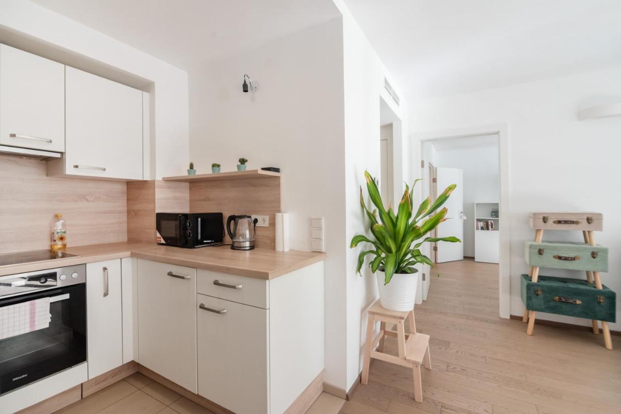 Immersed Into Vienna'S City Life And Yet A Retreat, Minimum 30 Nights Bagian luar foto